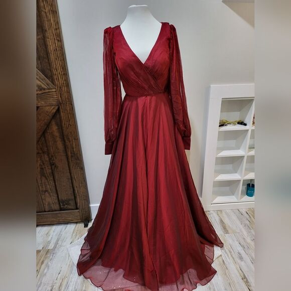 Mac Duggal SHEER BLOUSON SLEEVE GOWN NWT size 4 Garnet Red (67873) - Picture 4 of 6